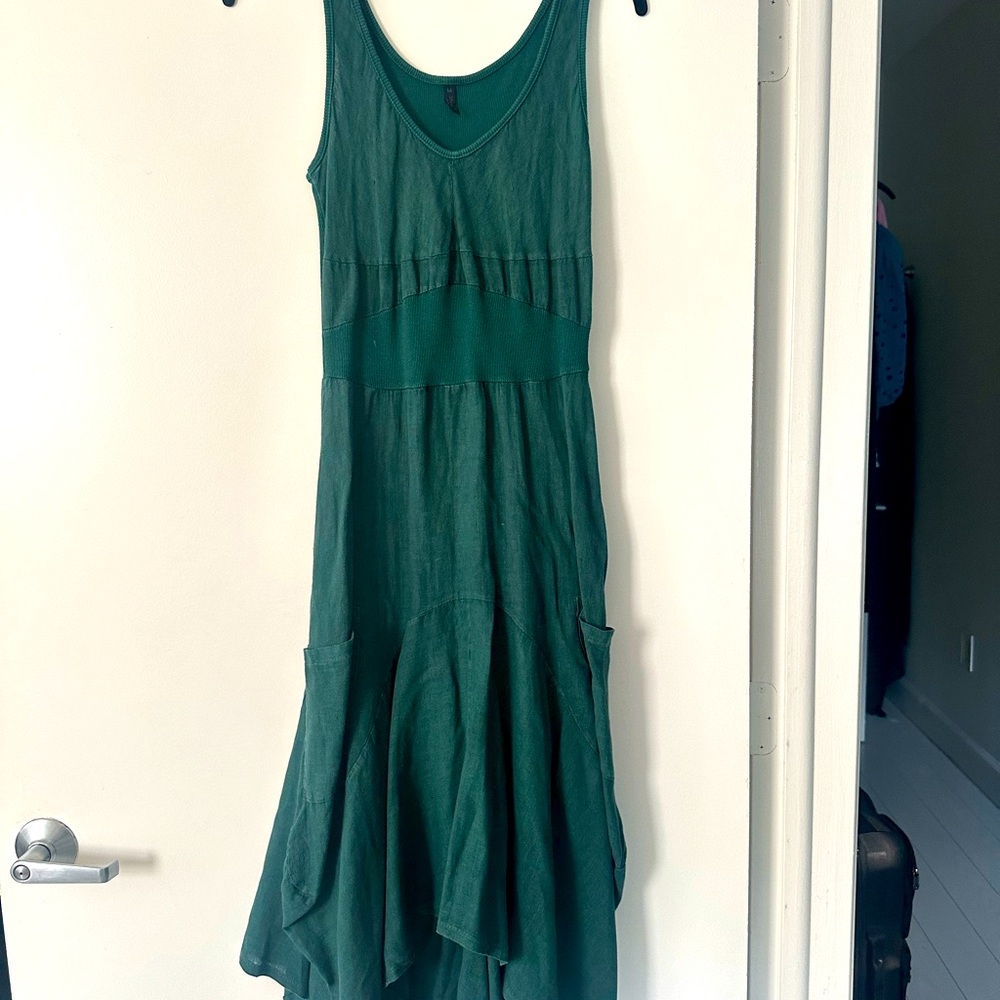 Inizio 2 pocket magic linen dress Hunter Green